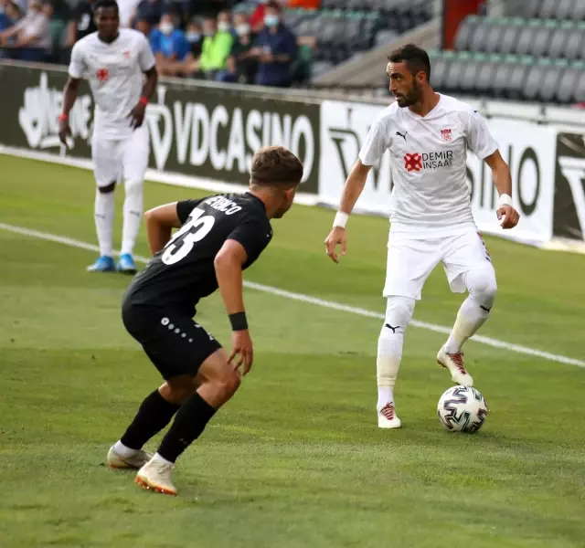 UEFA Avrupa Konferans Ligi: Petrocub: 0 - Sivasspor: 1 (Maç sonucu)