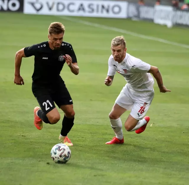UEFA Avrupa Konferans Ligi: Petrocub: 0 - Sivasspor: 1 (Maç sonucu)