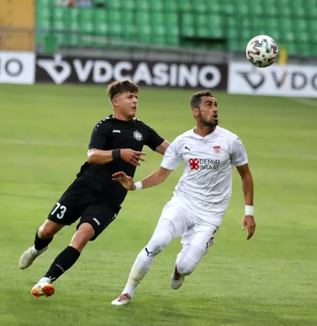 UEFA Avrupa Konferans Ligi: Petrocub: 0 - Sivasspor: 1 (Maç sonucu)