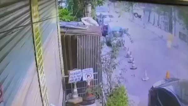 BAĞCILAR'DA ÇALINAN MOTOSİKLETİNİN PEŞİNDEN BÖYLE KOŞTU