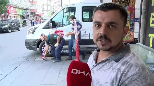 İSTANBUL BAHÇELİEVLER'DE OTOMOBİLİN DOĞALGAZ KUTUSUNA ÇARPTIĞI ANLAR KAMERADA