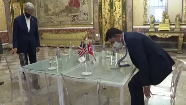 Bakan Kurum, ABD Başkanı Biden'ın İklim Özel Temsilcisi Kerry ile bir araya geldi