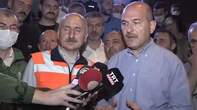 Son dakika haberleri! Bakanlar Soylu ve Karaismailoğlu, Artvin'deki sele ilişkin son durumu değerlendirdi