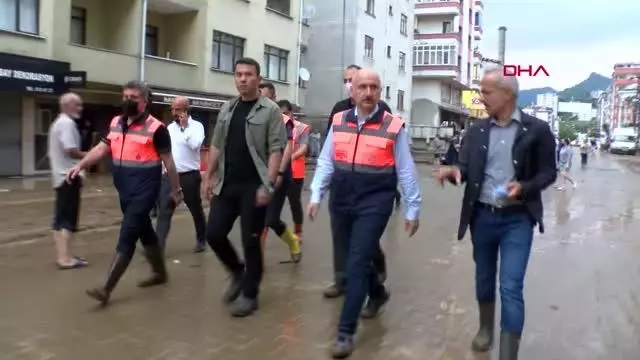 BAKANLAR, ARHAVİ'DE İNCELEMELERDE BULUNDU BAKANLAR, ARHAVİ'DE İNCELEMELERDE BULUNDU