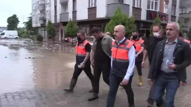 Bakanlar Soylu ve Karaismailoğlu, sel bölgesinde incelemelerde bulundu