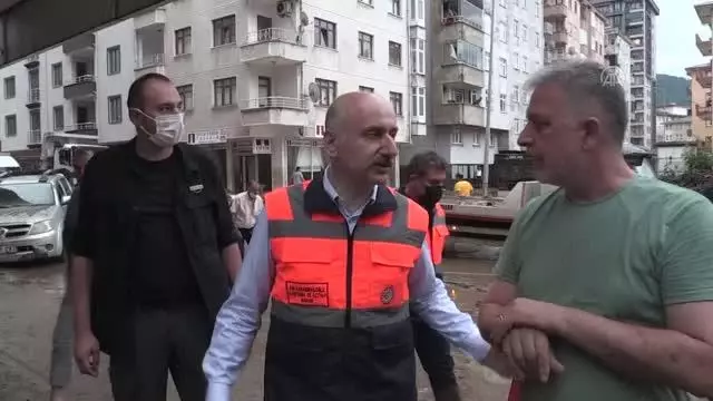 Bakanlar Soylu ve Karaismailoğlu, sel bölgesinde incelemelerde bulundu