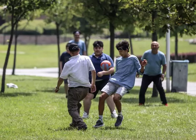 Başkentte bayramın üçüncü günü park ve piknik alanları doldu
