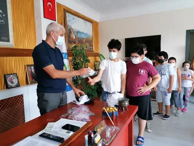 Bayram harçlıkları başkan amcadan