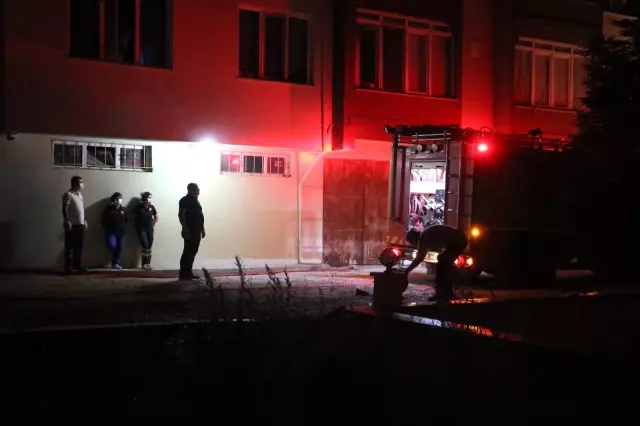 Bayram tatiline giden ailenin evi yandı