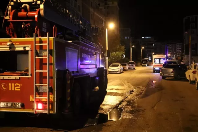Bayram tatiline giden ailenin evi yandı