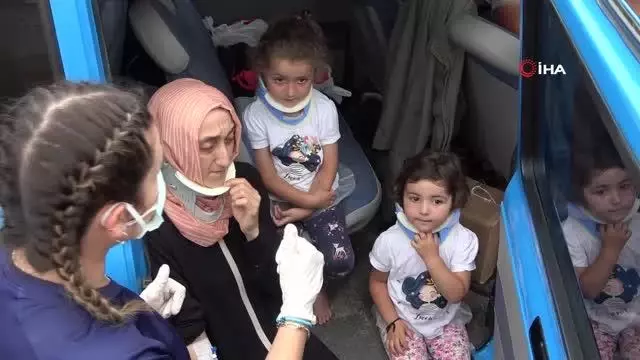 Bayram ziyaretine giderken araçları takla attı: 5 yaralı