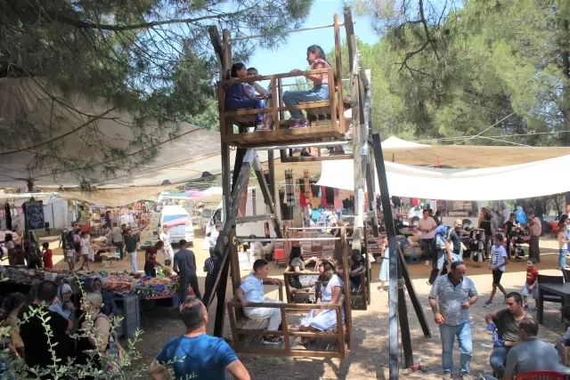 Beydağ'da 'Kızlar Genceri Bayramı' kutlandı Beydağ'da 'Kızlar Genceri Bayramı' kutlandı