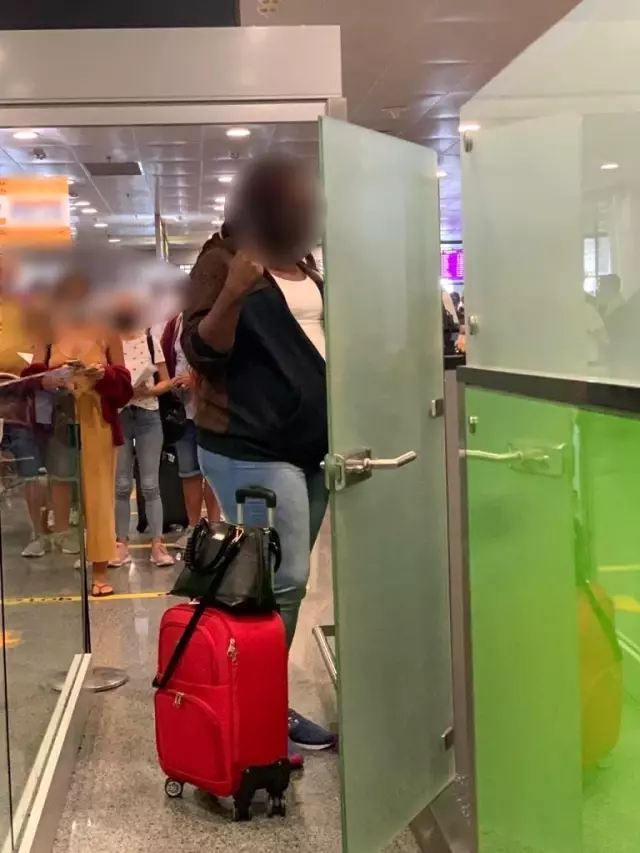 Bir kilo kokaini yutan kurye Ukrayna'da yakalandı