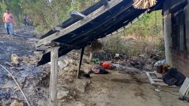 Burdur'da çıkan orman yangını kontrol altına alındı Burdur'da çıkan orman yangını kontrol altına alındı