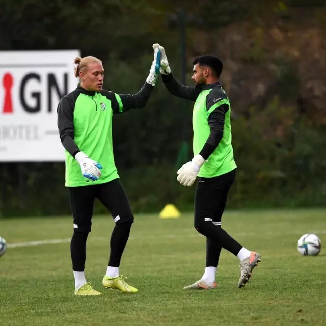 Bursaspor, Bolu kampının ilk antrenmanını gerçekleştirdi