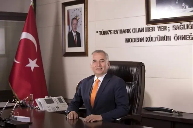 Büyükşehir'den 4 milyon 800 bin TL öğrenim yardımı Büyükşehir'den 4 milyon 800 bin TL öğrenim yardımı