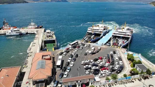 Tatilcilerin dönüş çilesi başladı