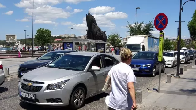 Tatilcilerin dönüş çilesi başladı