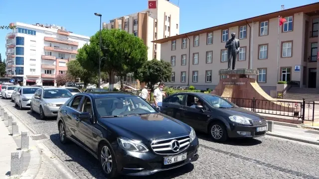 Tatilcilerin dönüş çilesi başladı