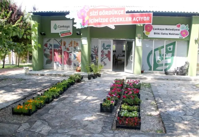 Çankaya'da çiçek satışına büyük ilgi