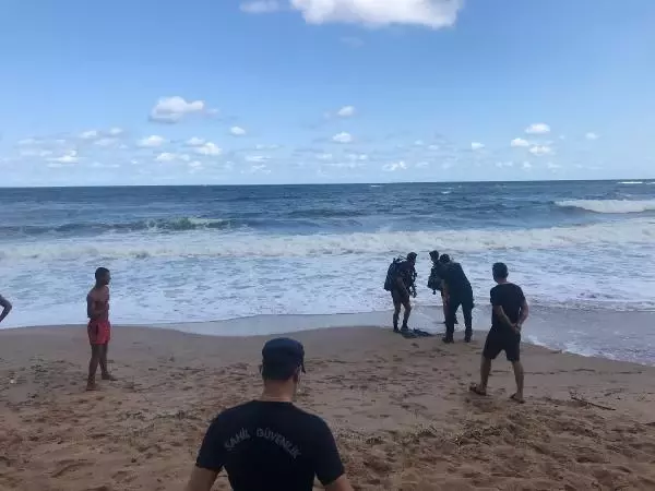 DALGALARA KAPILAN TALHA BOĞULDU