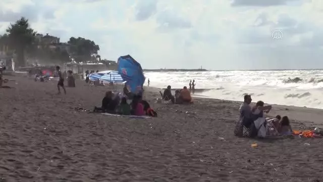 (DRONE) - Denize girişlere izin verilmiyor (DRONE) - Denize girişlere izin verilmiyor