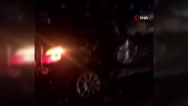 Direksiyon hakimiyetini kaybeden sürücü karşı şeride geçti: 5 yaralı