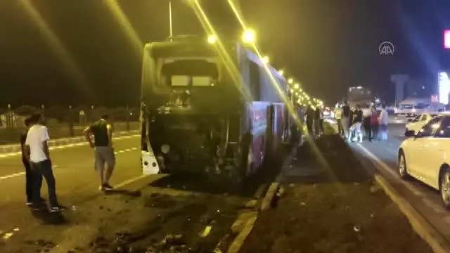 Son dakika haber | DİYARBAKIR - Seyir halindeki yolcu otobüsünde yangın çıktı Son dakika haber | DİYARBAKIR - Seyir halindeki yolcu otobüsünde yangın çıktı