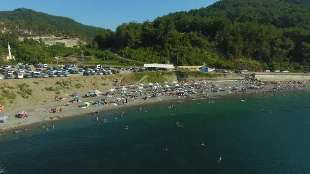 KASTAMONU - Doğal güzellikleri ile ünlü Kastamonu'da bayram yoğunluğu yaşanıyor