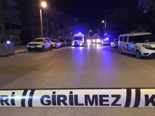 Sitedeki dairede çıkan yangın hasara neden oldu