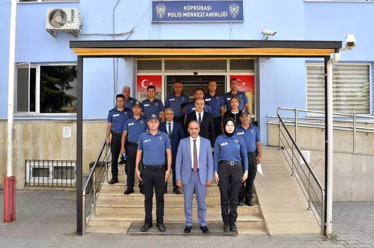 Son dakika haberleri! Emniyet Müdürü İnci polis merkezlerini tek tek gezerek bayramlaştı