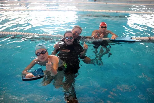 Engellerini sporlar aşıyorlar