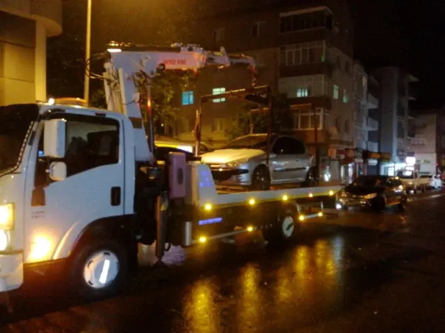 Ereğli'de 3 aracın karıştığı zincirleme kaza: 2 yaralı