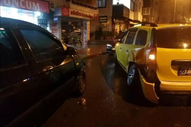 Ereğli'de 3 aracın karıştığı zincirleme kaza: 2 yaralı