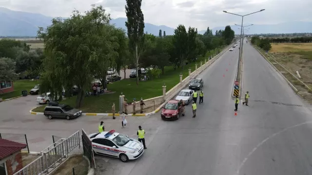 Son dakika gündem: Jandarma ekipleri helikopter destekli trafik denetimi yaptı