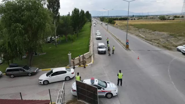 Son dakika gündem: Jandarma ekipleri helikopter destekli trafik denetimi yaptı