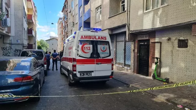 Son dakika gündem: Esenler'de yangın çıkan evde kadın ölü, kocası ise bilekleri kesik halde bulundu Son dakika gündem: Esenler'de yangın çıkan evde kadın ölü, kocası ise bilekleri kesik halde bulundu