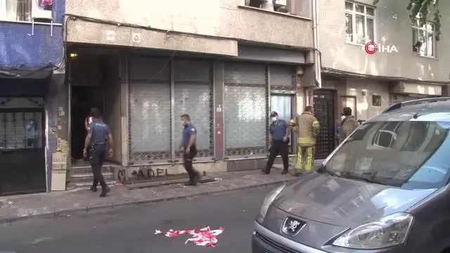 Esenler'de yangın...İtfaiye şüpheli ölüme rastladı