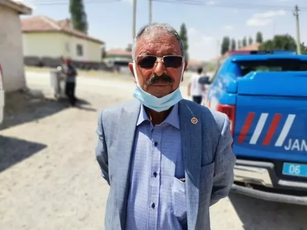 Eşiyle barışmak için gittiği evde kayınpederi ile onun yeğenini öldürdü