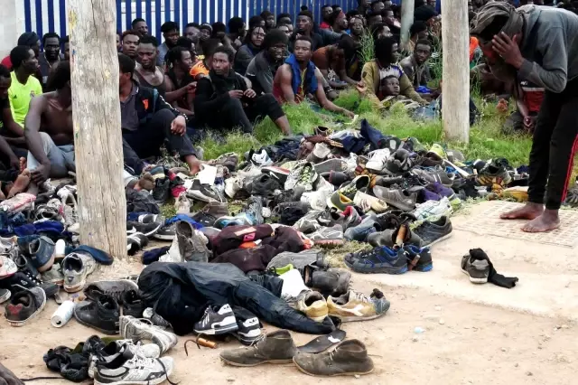 Fas üzerinden İspanya'nın Melilla kentine 238 Afrikalı göçmen geçiş yaptı