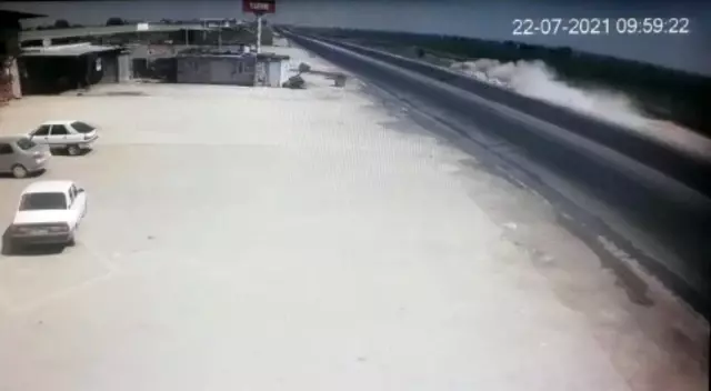 Son dakika haberleri! Feci kaza kamerada