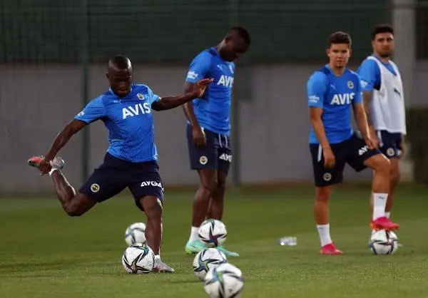 Enner Valencia antrenmanda yer aldı