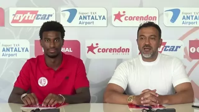 Antalyaspor, ABD'li futbolcu Haji Wright ile sözleşme imzaladı
