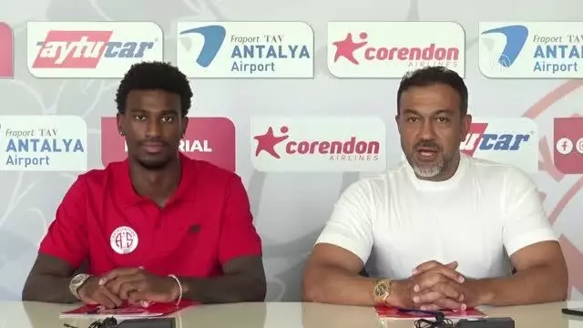 Antalyaspor, ABD'li futbolcu Haji Wright ile sözleşme imzaladı