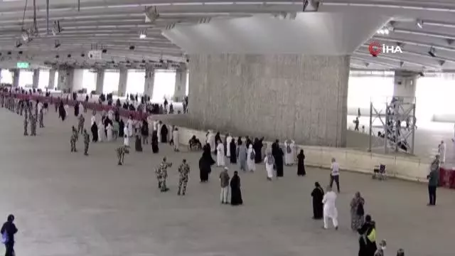 Hacılar, veda tavafı yaptı Hacılar, veda tavafı yaptı