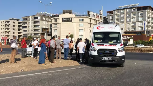 İki otomobil çarpıştı: 4 yaralı