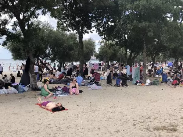 ATLI POLİSLERDEN KÜÇÜKÇEKMECE SAHİLİNDE DENETİM