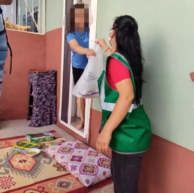 Hayırseverler bağışladı, belediye ihtiyaç sahiplerine ulaştırdı