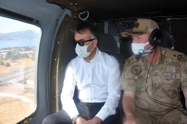 Vali Oktay Çağatay, helikopterle trafik denetimi yaptı