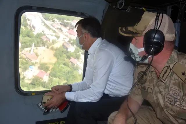 Vali Oktay Çağatay, helikopterle trafik denetimi yaptı